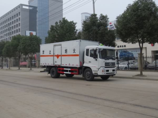 东风天锦厢长6.2-6.5米EX/Ⅲ型爆破器材运输车